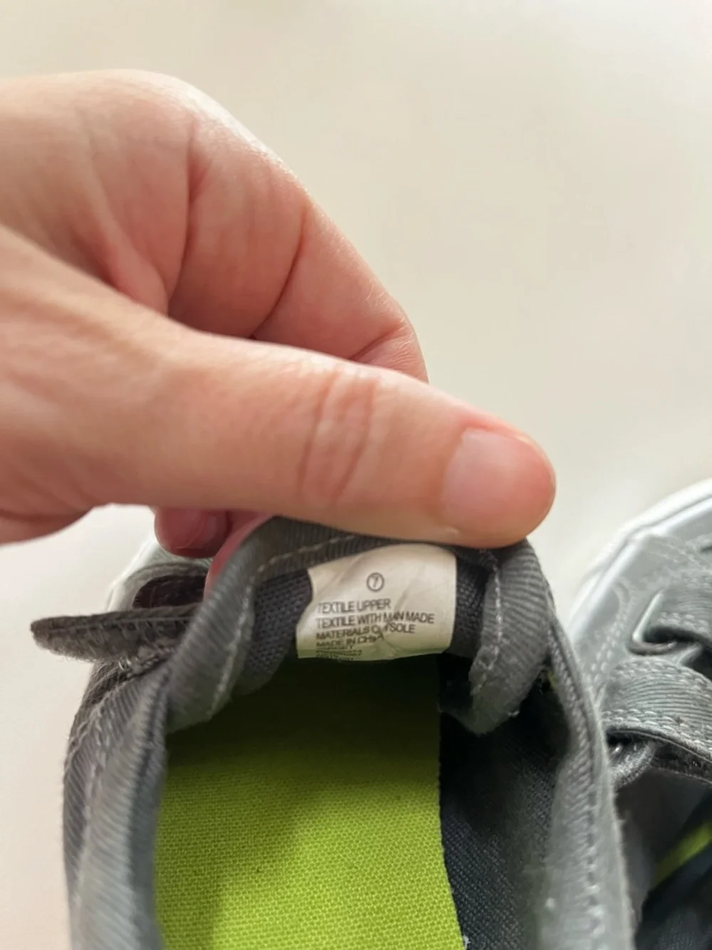 Cat & Jack Gray size 7 Velcro Canvas Sneakers - Picture 4 of 4